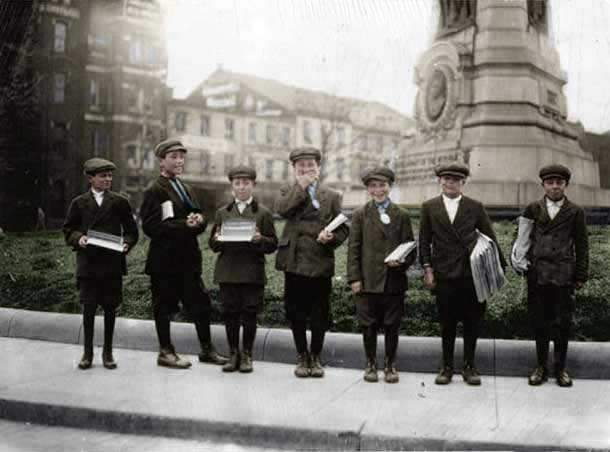 newspaper-boys-dc-sell-gum-colorized