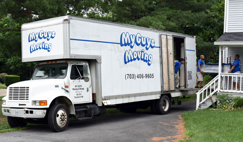 moving company gives back to community